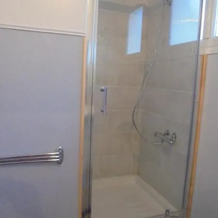 Chambre Confortable,Gare, Clim, Parking, Pt Dejeuner,Wifi Perpignan Exterior photo