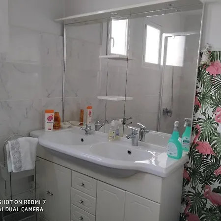 Chambre Confortable,Gare, Clim, Parking, Pt Dejeuner,Wifi Perpignan Exterior photo